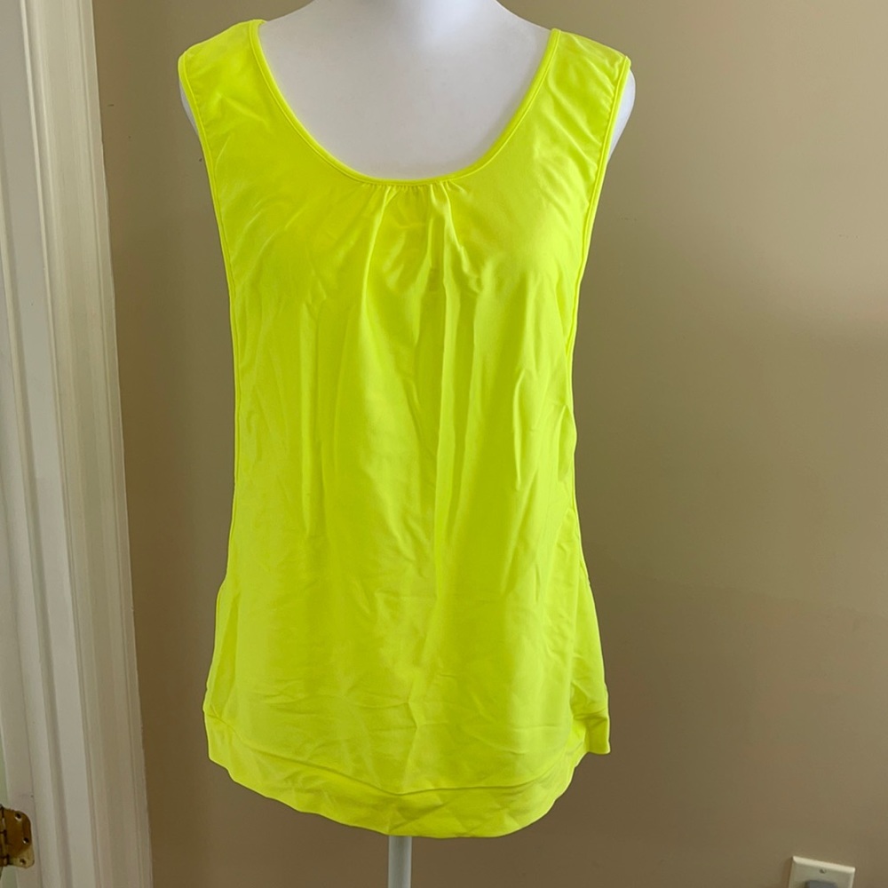 NWOT Sweaty Betty high visibility yellow run vest